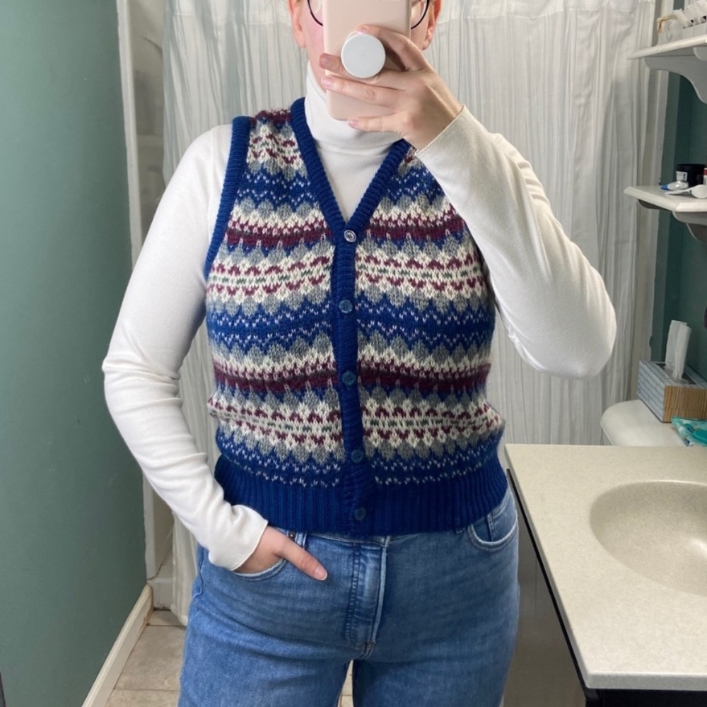 Vintage Blue and White Patterned Sweater Vest